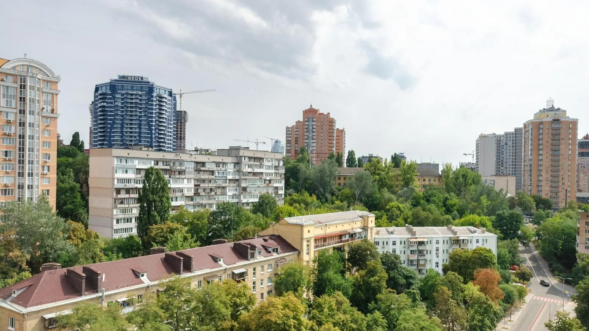 Petrovdom Apartments 12-94 In Rc Tetris Hall, Dilova 1-2 Киев