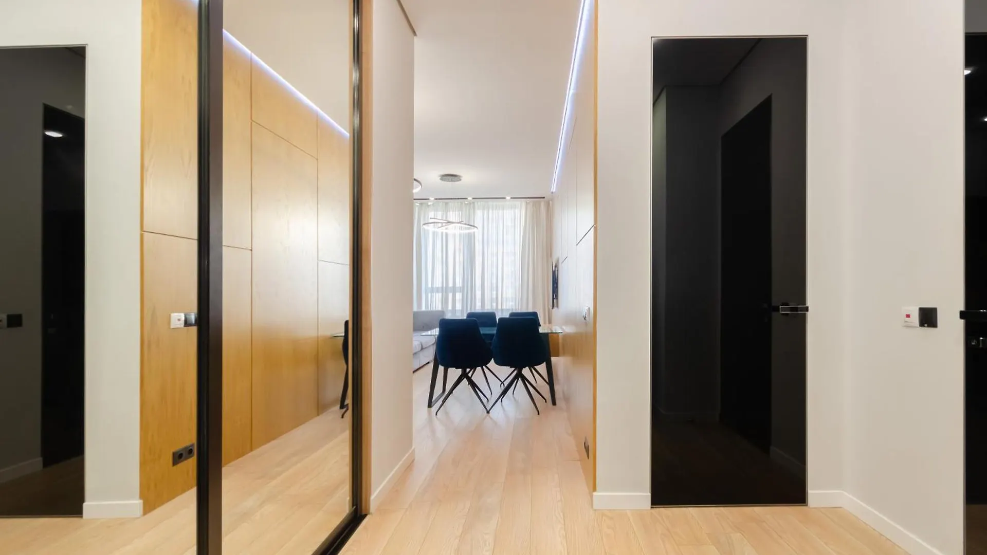 Petrovdom Apartments 12-94 In Rc Tetris Hall, Dilova 1-2 Киев