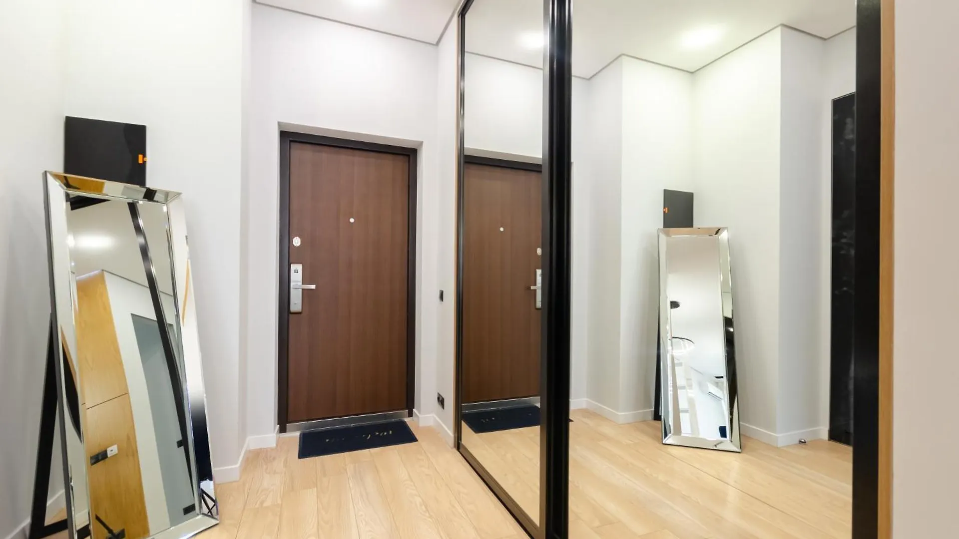 Petrovdom Apartments 12-94 In Rc Tetris Hall, Dilova 1-2 Kiev Ucraina